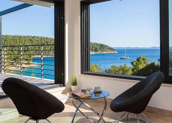 Villa Waterfront Sea Dream *