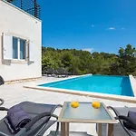 Waterfront Sea Dream * Milna (Brac)
