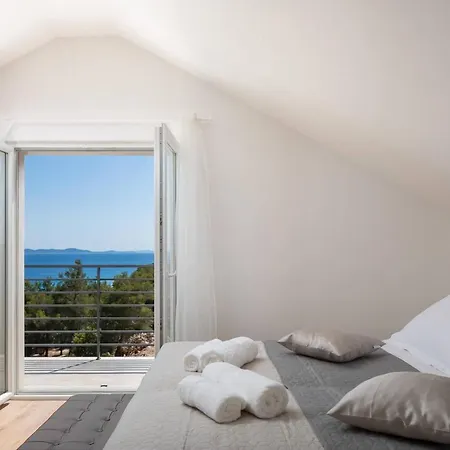 Villa Waterfront Sea Dream *