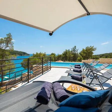 Villa Waterfront Sea Dream *