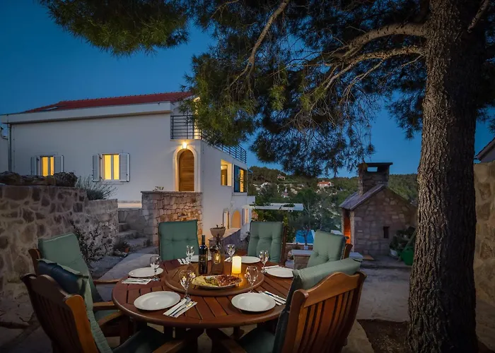 Waterfront Sea Dream Villa *