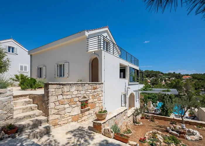 Villa Waterfront Sea Dream